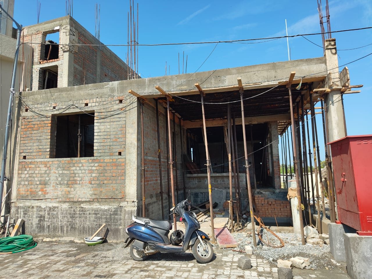 Brickwork and RCC structure during construction in Navalur, Chennai